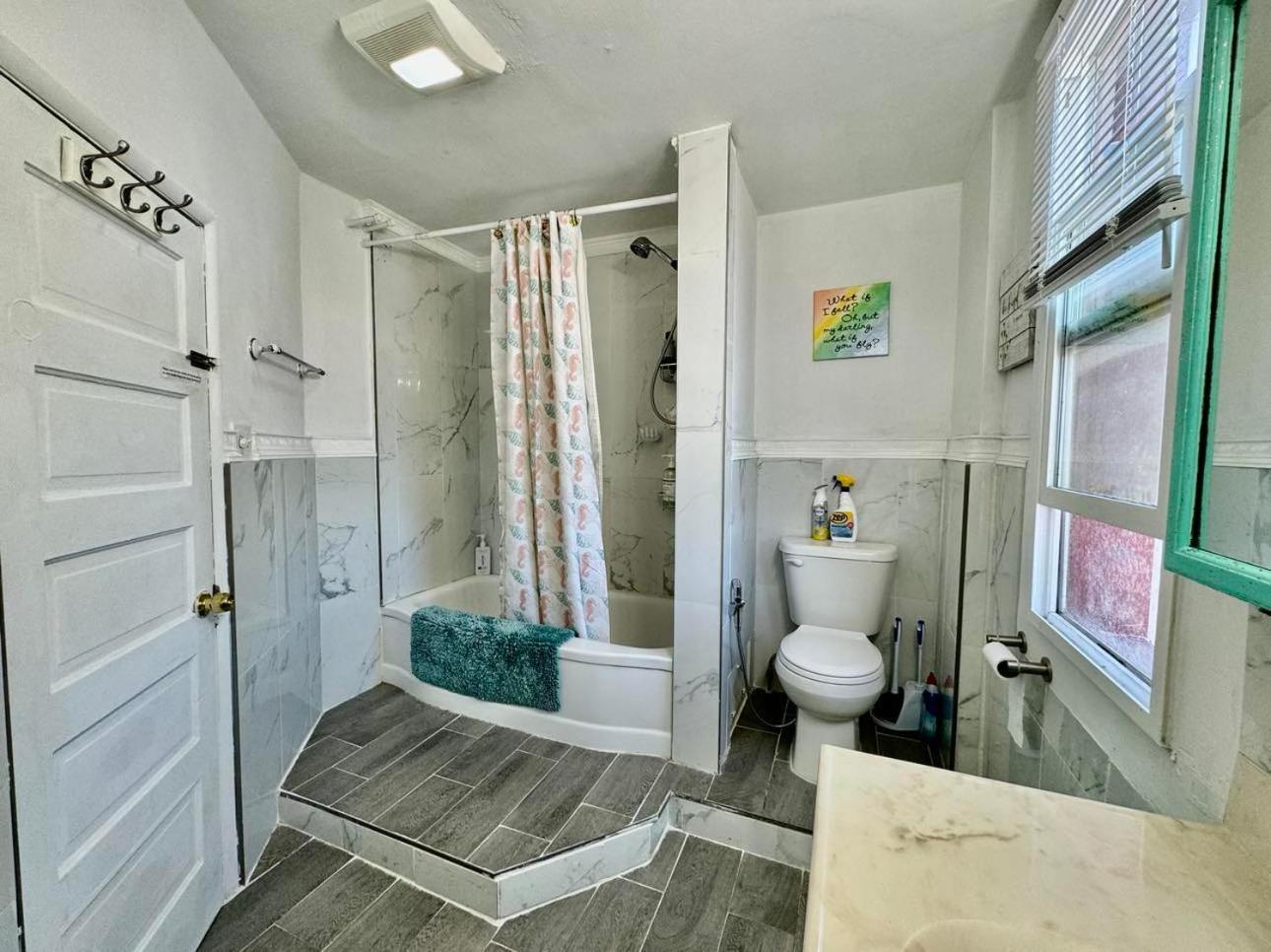 Tiny Private Room On The 1St Floor With Shared Bathroom Near Seatac Airport And Downtown Seattle Buitenkant foto