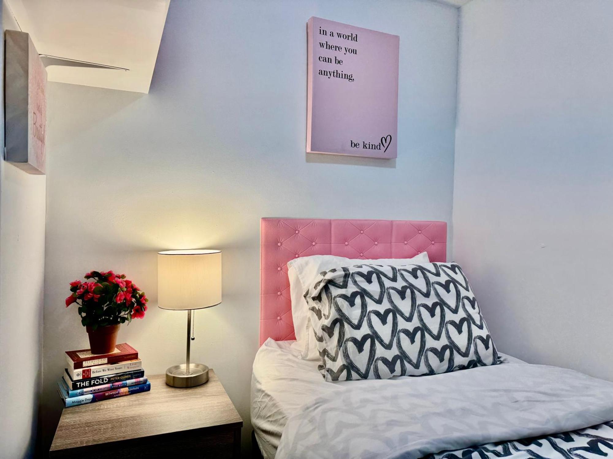Tiny Private Room On The 1St Floor With Shared Bathroom Near Seatac Airport And Downtown Seattle Buitenkant foto