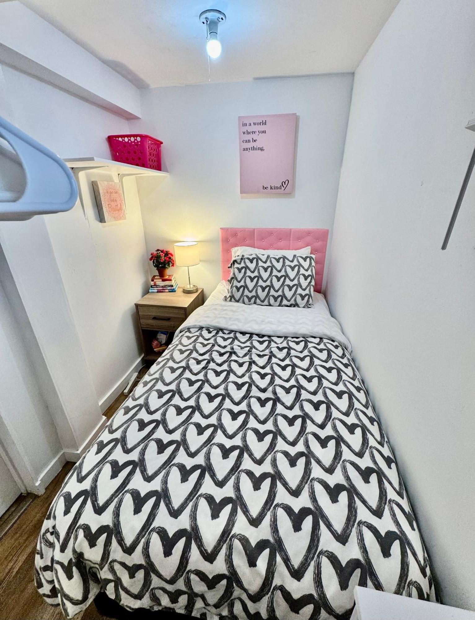Tiny Private Room On The 1St Floor With Shared Bathroom Near Seatac Airport And Downtown Seattle Buitenkant foto