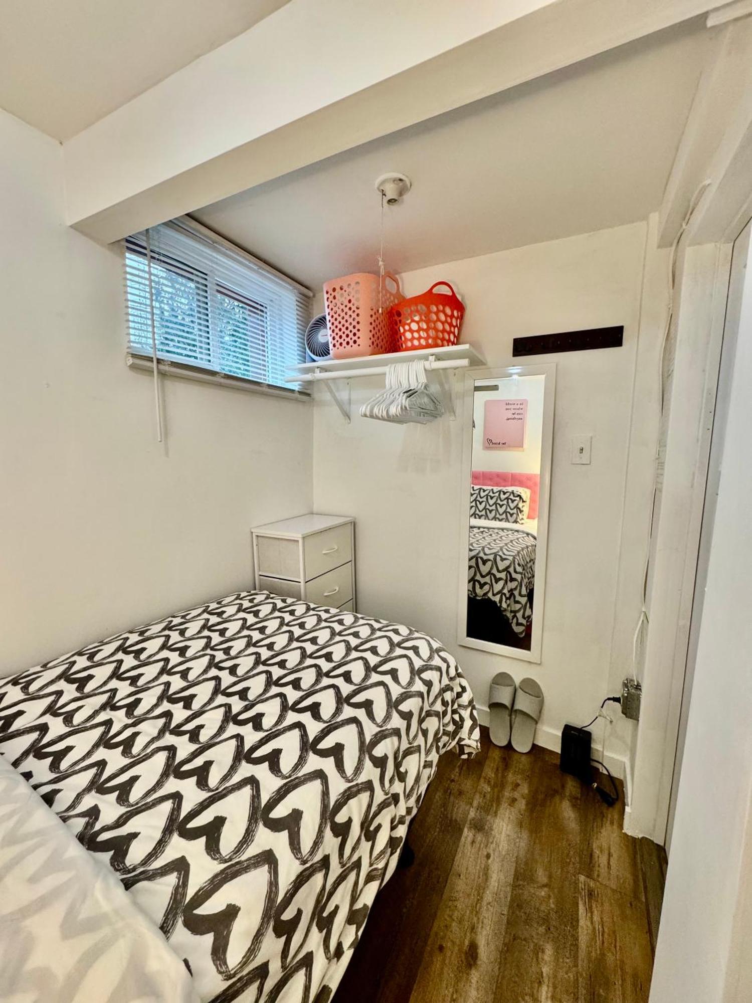 Tiny Private Room On The 1St Floor With Shared Bathroom Near Seatac Airport And Downtown Seattle Buitenkant foto